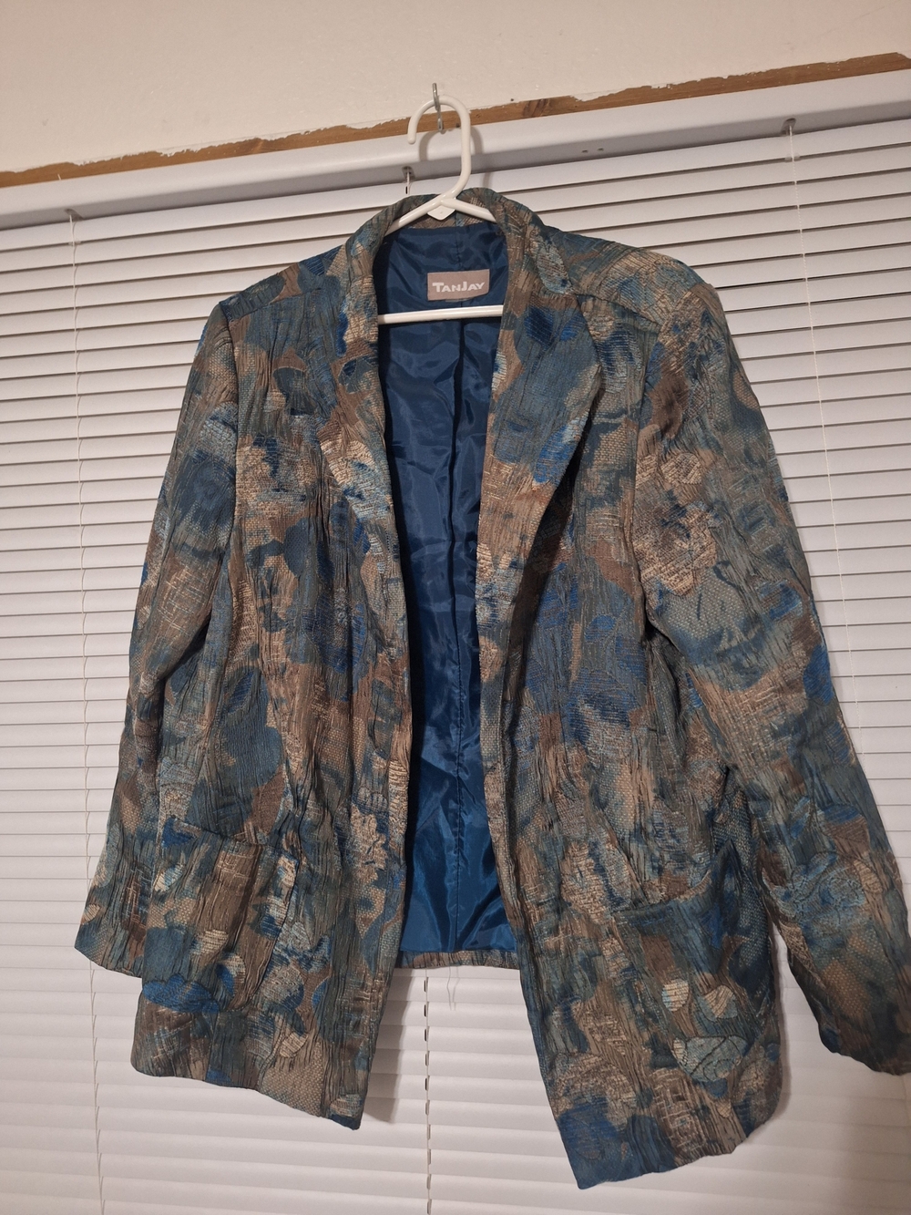 TanJay Blue and Brown Textured Floral-Print Blazer